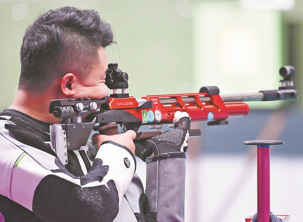 获一枚银牌, 本次世锦赛, 击世锦赛选 获一枚银牌, 本次世锦赛, 击世锦赛选