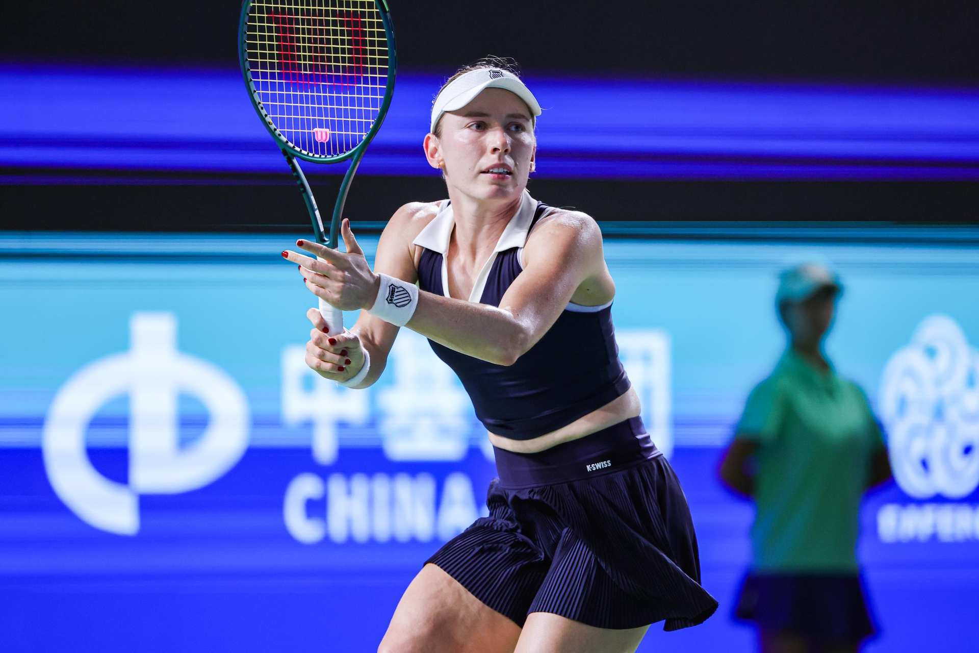 年终总决赛, 夺职业生涯, 个破发点再 年终总决赛, 夺职业生涯, 个破发点再